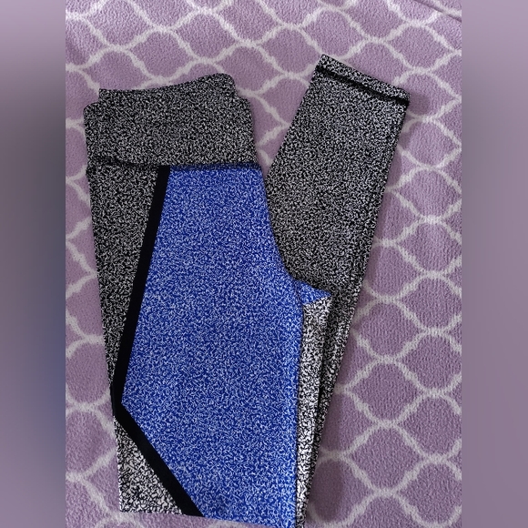 Yoga Pants - Picture 1 of 7